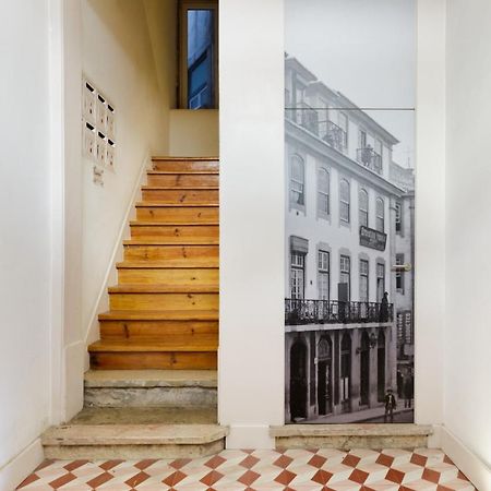 Alfama Sophisticate Flat With Balconies 2Bedrs 2Baths & Ac In 19Th Century Building Historic Center Apartment ลิสบอน ภายนอก รูปภาพ