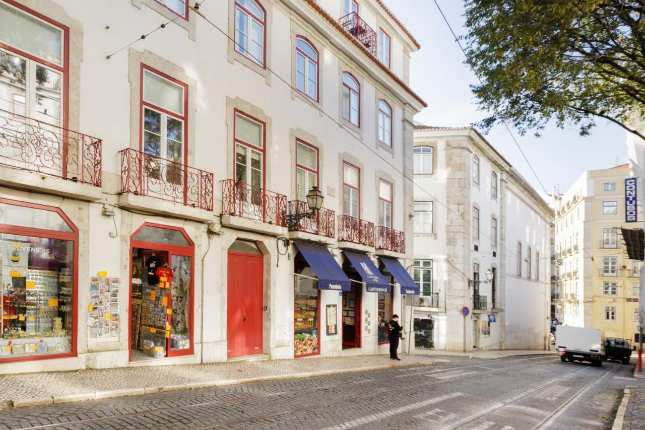 Alfama Sophisticate Flat With Balconies 2Bedrs 2Baths & Ac In 19Th Century Building Historic Center Apartment ลิสบอน ภายนอก รูปภาพ